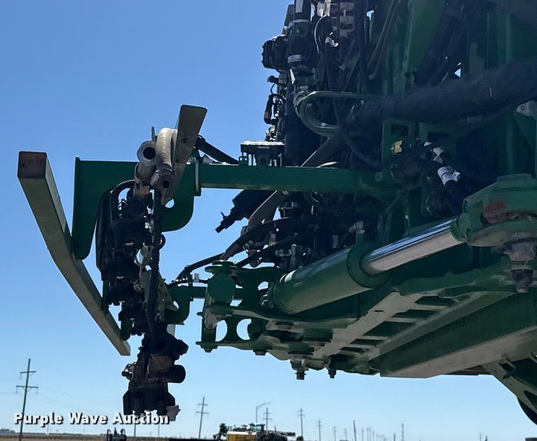 image for item EU5238 2025 John Deere 412R sprayer