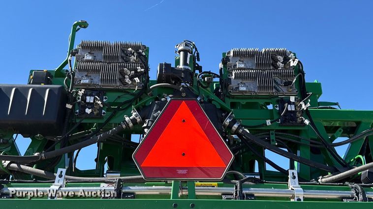 image for item EU5238 2025 John Deere 412R sprayer