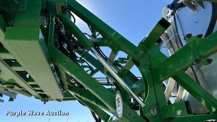 image for item EU5238 2025 John Deere 412R sprayer