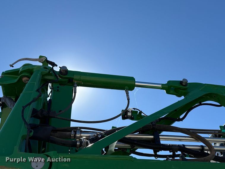 image for item EU5238 2025 John Deere 412R sprayer