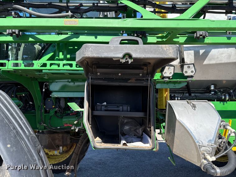 image for item EU5238 2025 John Deere 412R sprayer
