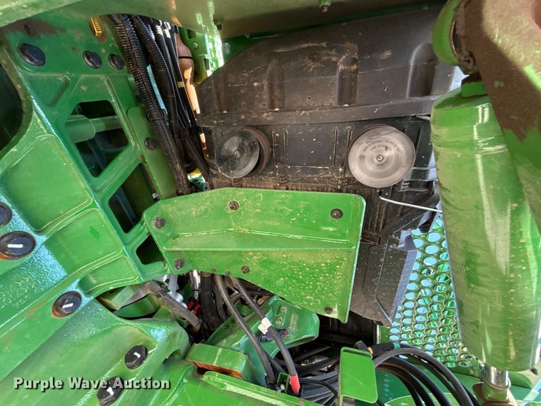 image for item EU5238 2025 John Deere 412R sprayer