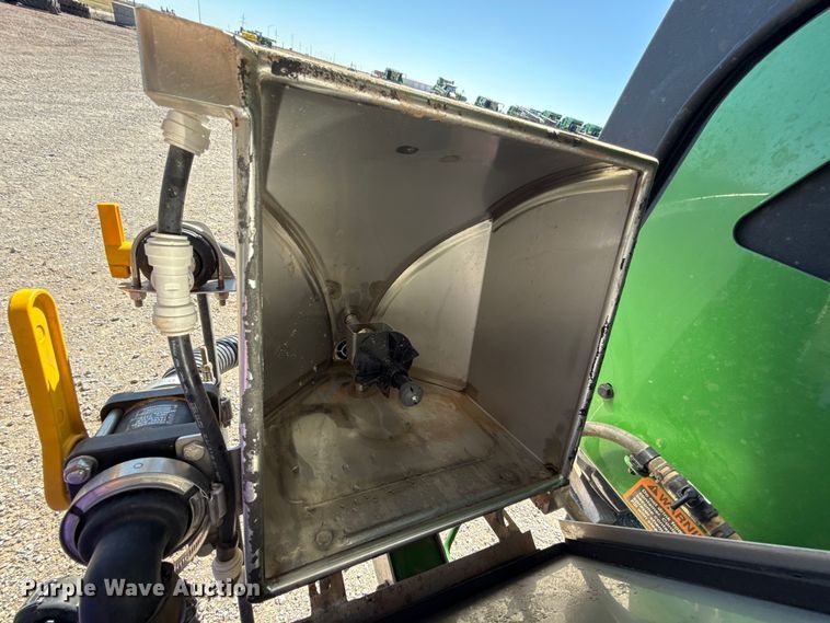 image for item EU5238 2025 John Deere 412R sprayer