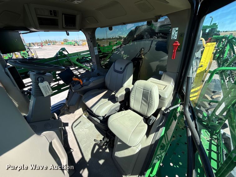 image for item EU5238 2025 John Deere 412R sprayer