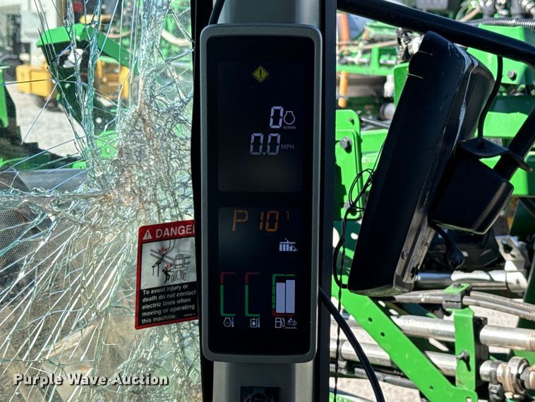 image for item EU5238 2025 John Deere 412R sprayer