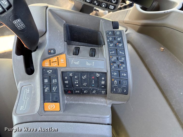 image for item EU5238 2025 John Deere 412R sprayer