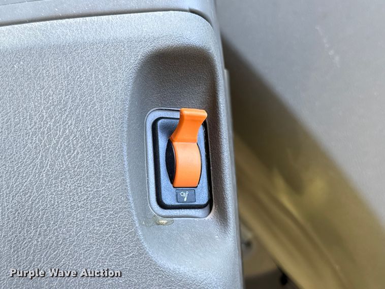 image for item EU5238 2025 John Deere 412R sprayer