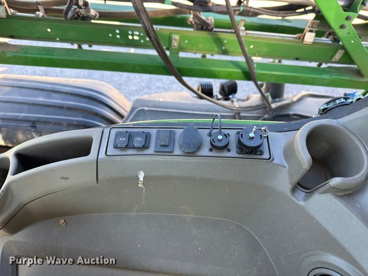 image for item EU5238 2025 John Deere 412R sprayer