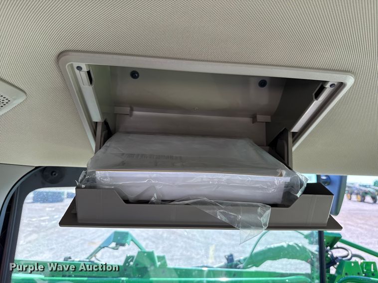 image for item EU5238 2025 John Deere 412R sprayer