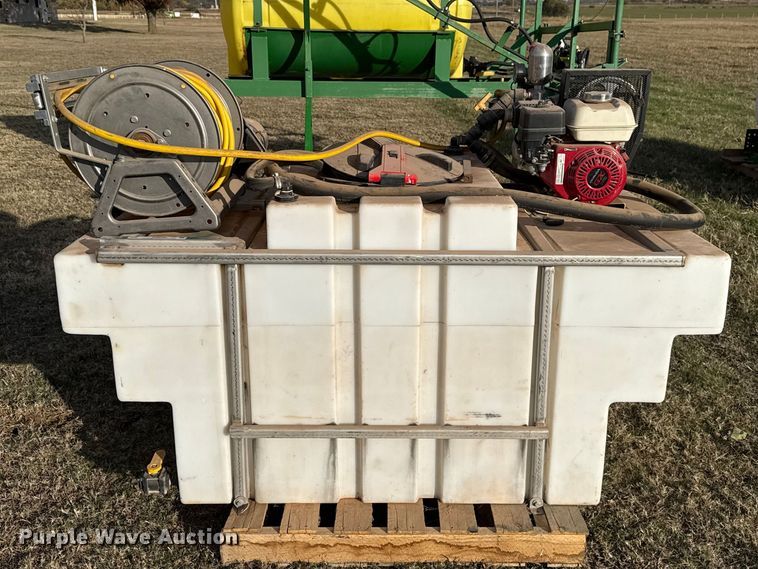 image for item EU5363 GNC turf sprayer