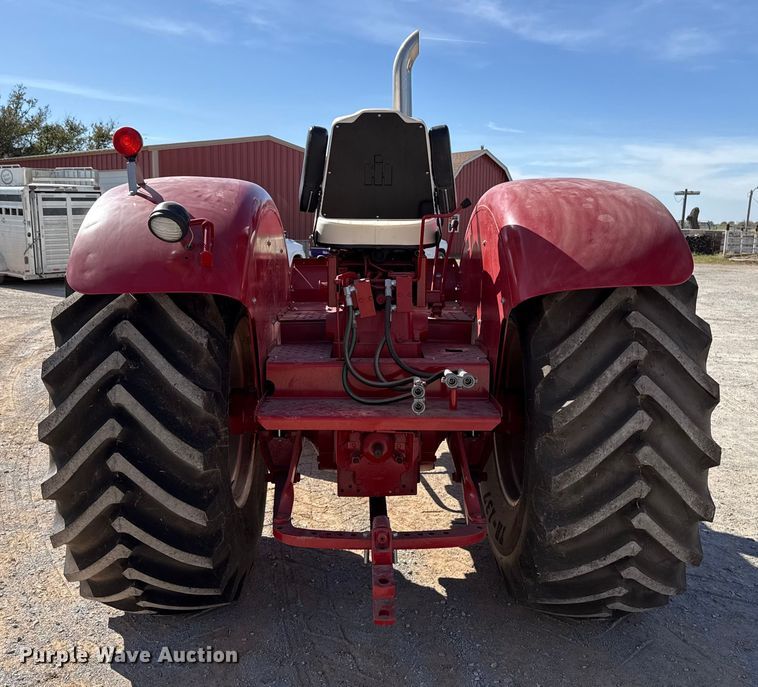 image for item EU5369 1967 International Harvester 1256 tractor