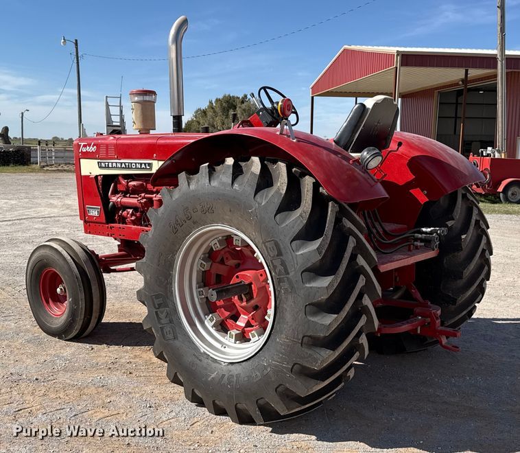 image for item EU5369 1967 International Harvester 1256 tractor