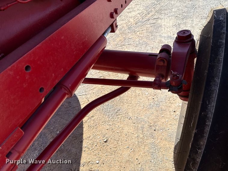 image for item EU5369 1967 International Harvester 1256 tractor