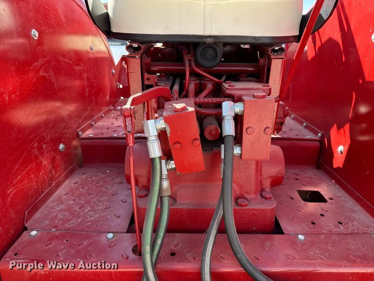 image for item EU5369 1967 International Harvester 1256 tractor