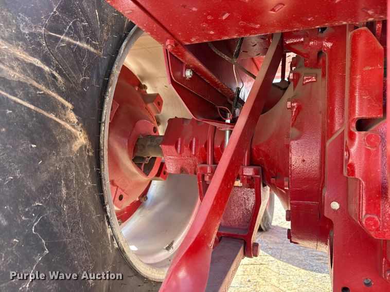 image for item EU5369 1967 International Harvester 1256 tractor