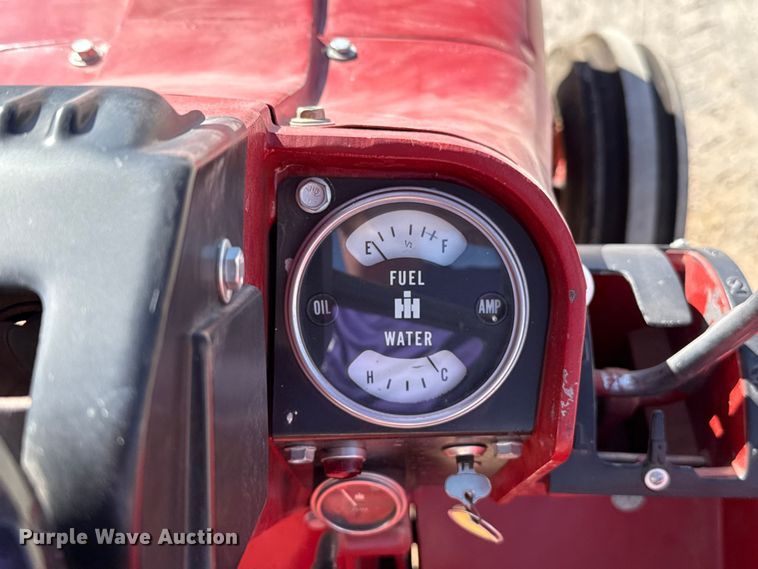 image for item EU5369 1967 International Harvester 1256 tractor