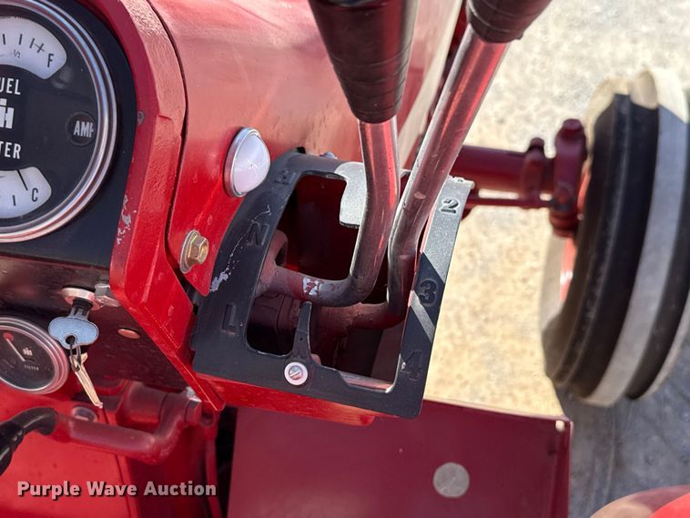 image for item EU5369 1967 International Harvester 1256 tractor