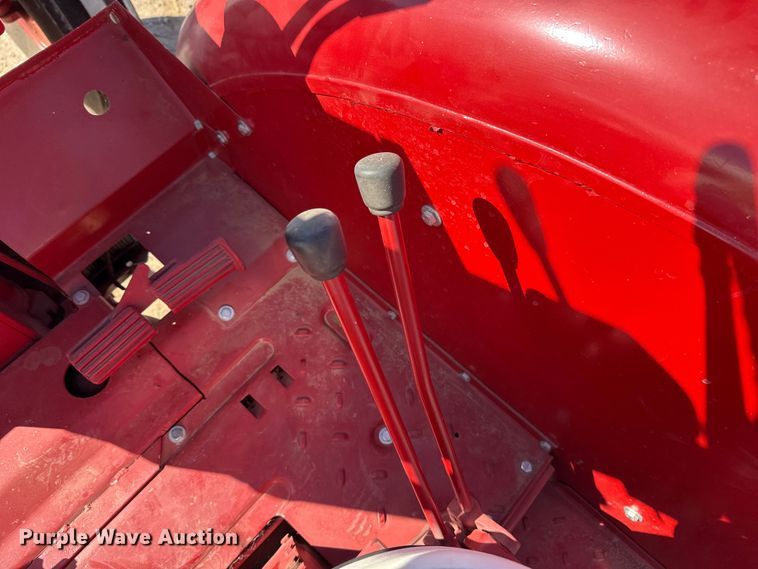 image for item EU5369 1967 International Harvester 1256 tractor