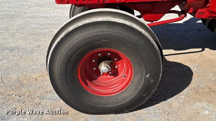 image for item EU5369 1967 International Harvester 1256 tractor