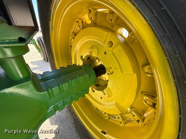 image for item EU5370 1979 John Deere 4640 tractor