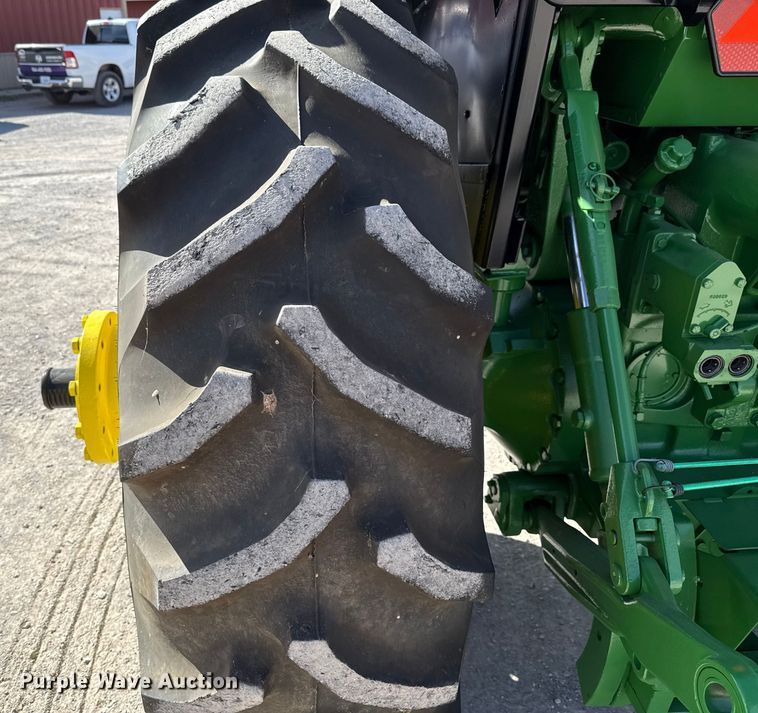 image for item EU5370 1979 John Deere 4640 tractor