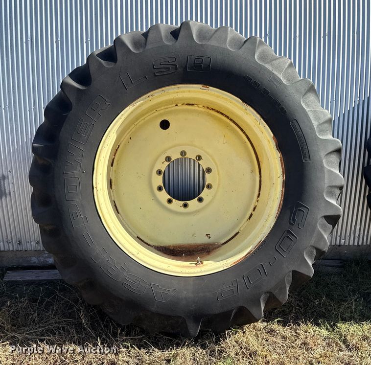 image for item EU5370 1979 John Deere 4640 tractor