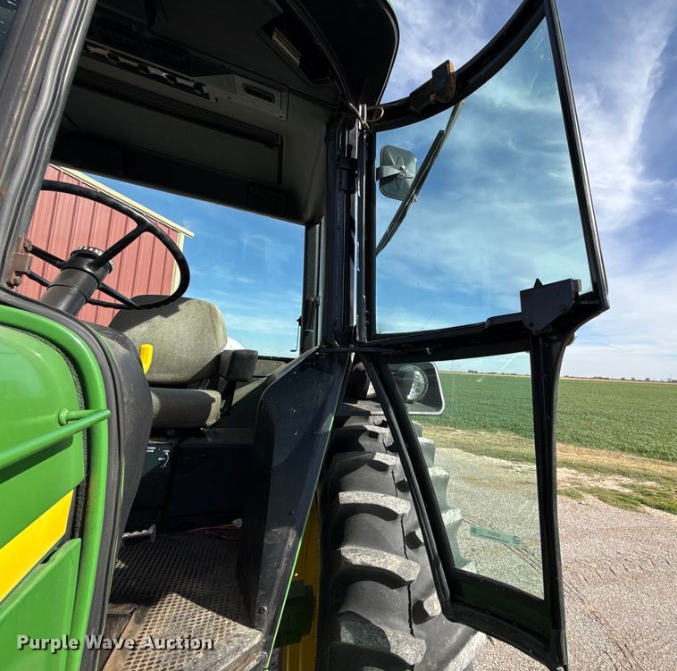 image for item EU5371 1980 John Deere 4440 tractor