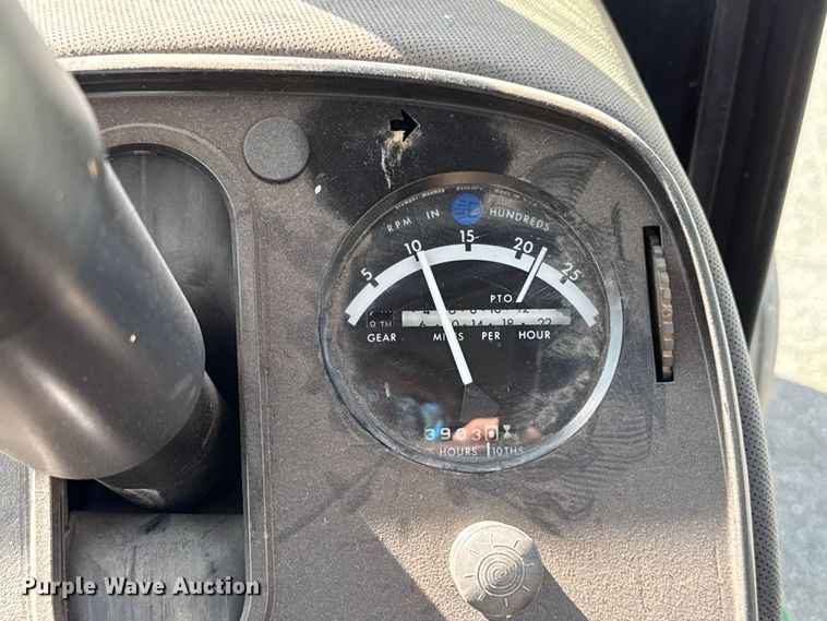 image for item EU5371 1980 John Deere 4440 tractor