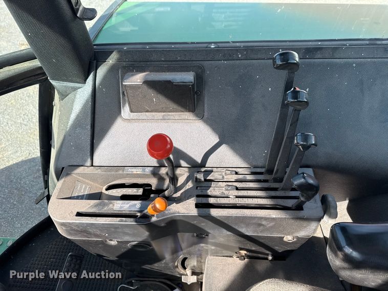 image for item EU5371 1980 John Deere 4440 tractor