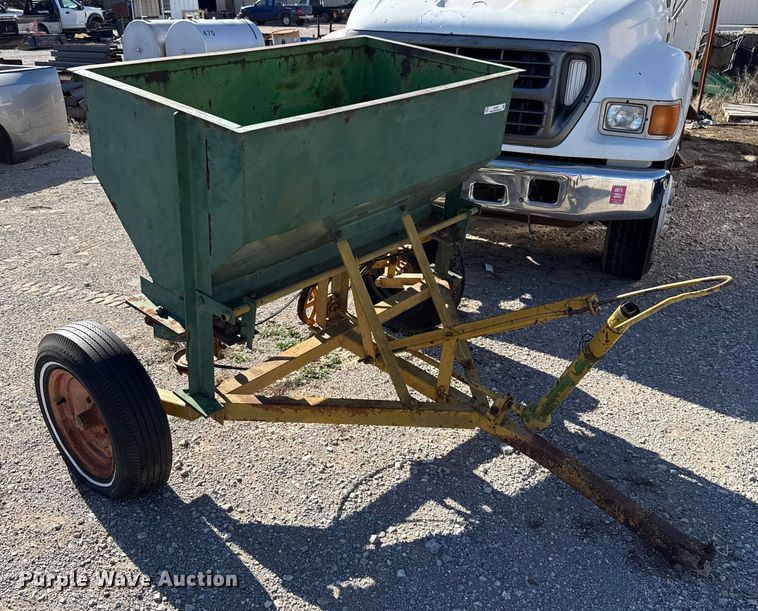 image for item EU5407 Larson 400 spreader