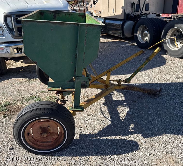 image for item EU5407 Larson 400 spreader