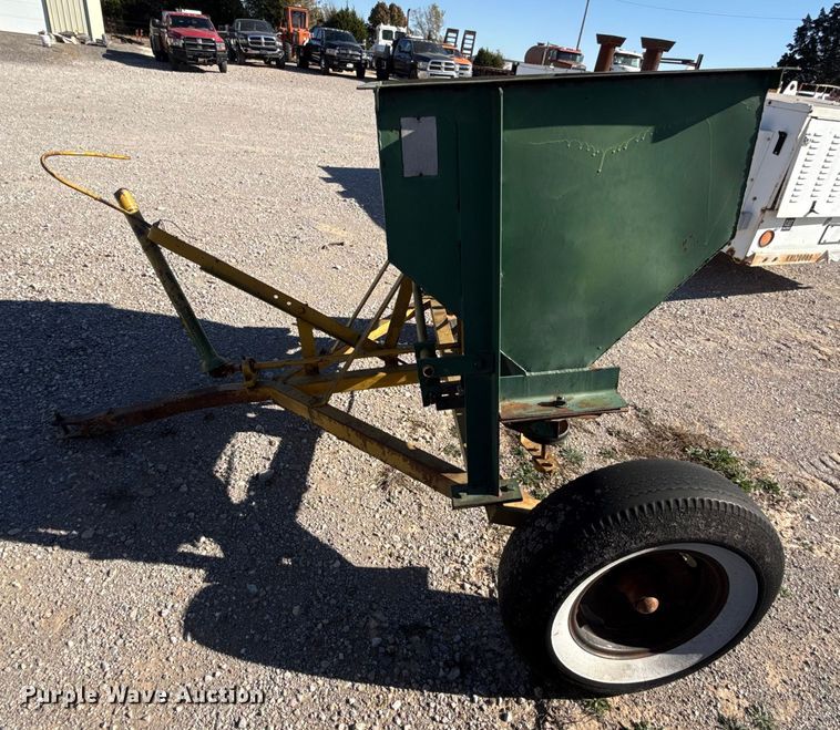 image for item EU5407 Larson 400 spreader