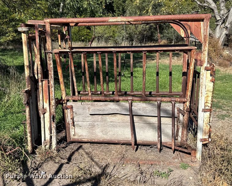 image for item EU6205 WW squeeze chute