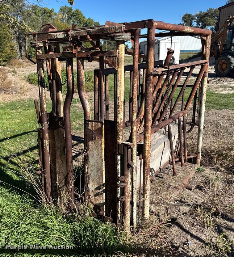 image for item EU6205 WW squeeze chute