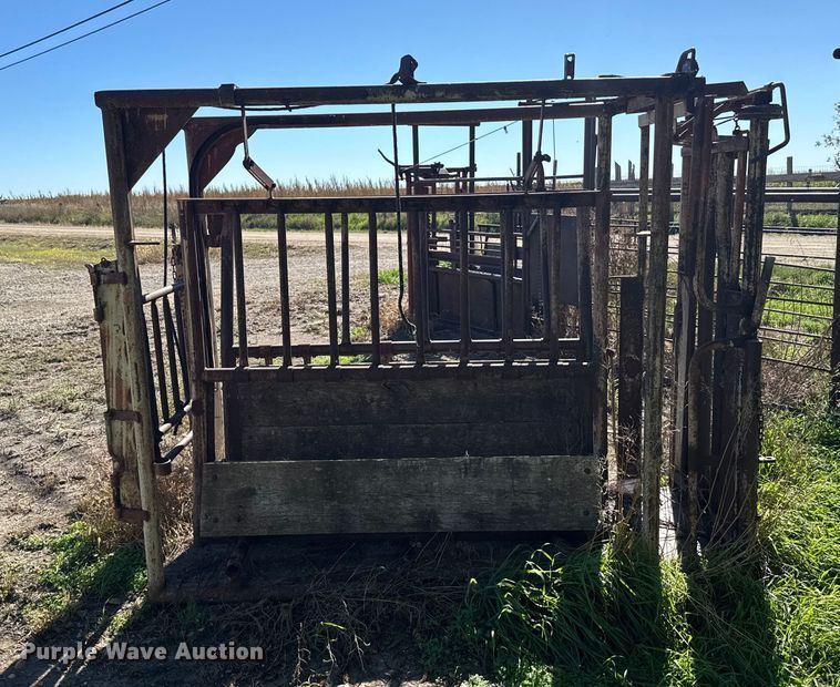 image for item EU6205 WW squeeze chute