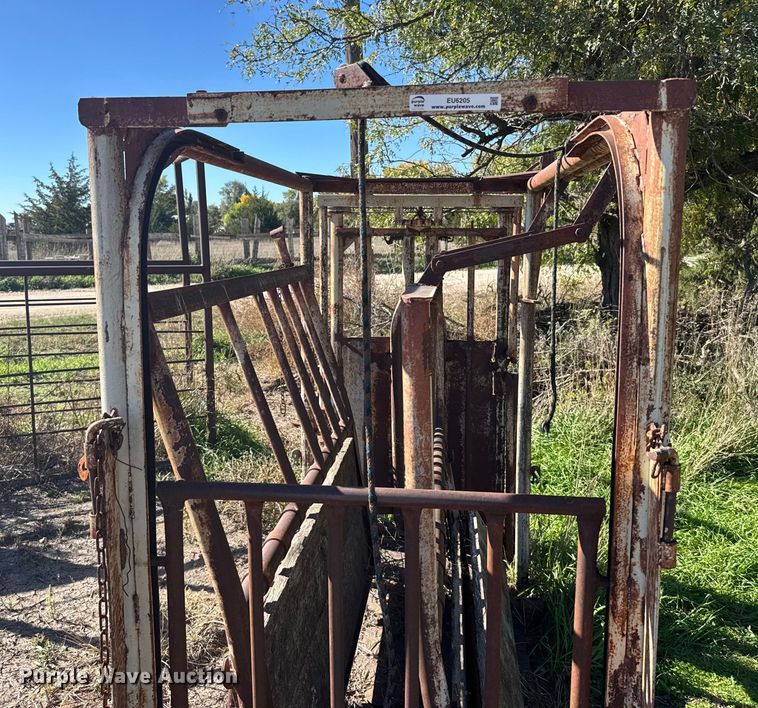 image for item EU6205 WW squeeze chute