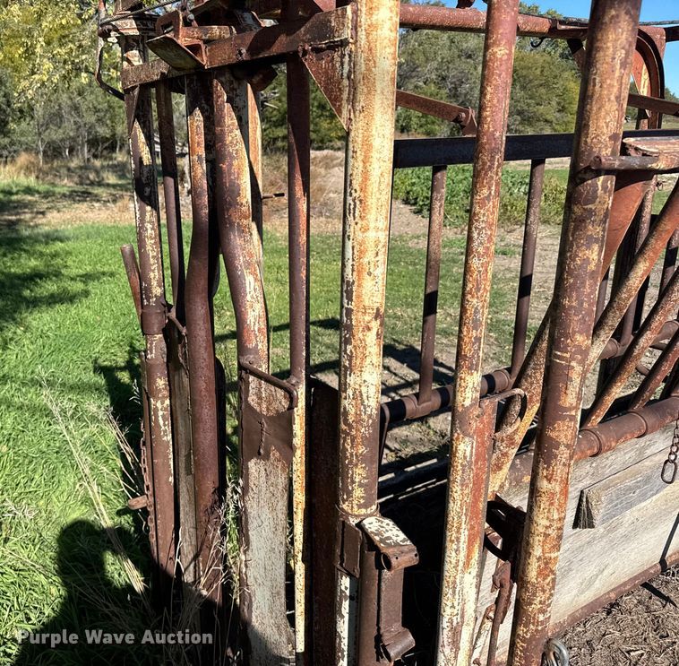 image for item EU6205 WW squeeze chute