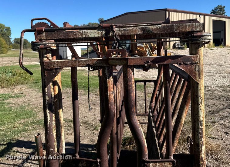 image for item EU6205 WW squeeze chute