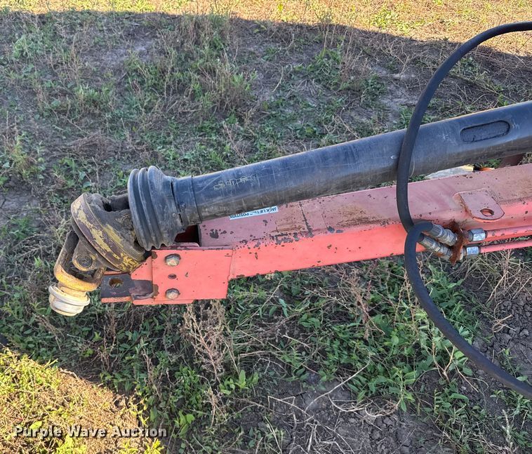 image for item EU6207 Gehl 1710 round baler