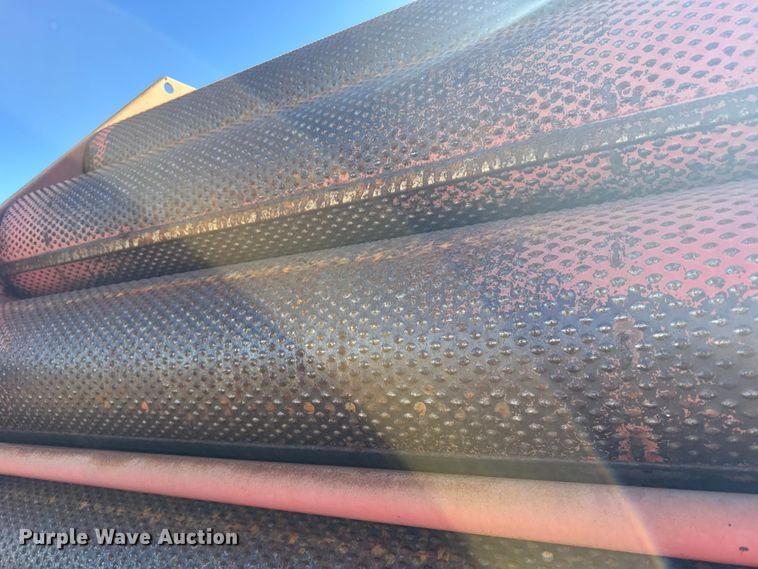 image for item EU6207 Gehl 1710 round baler