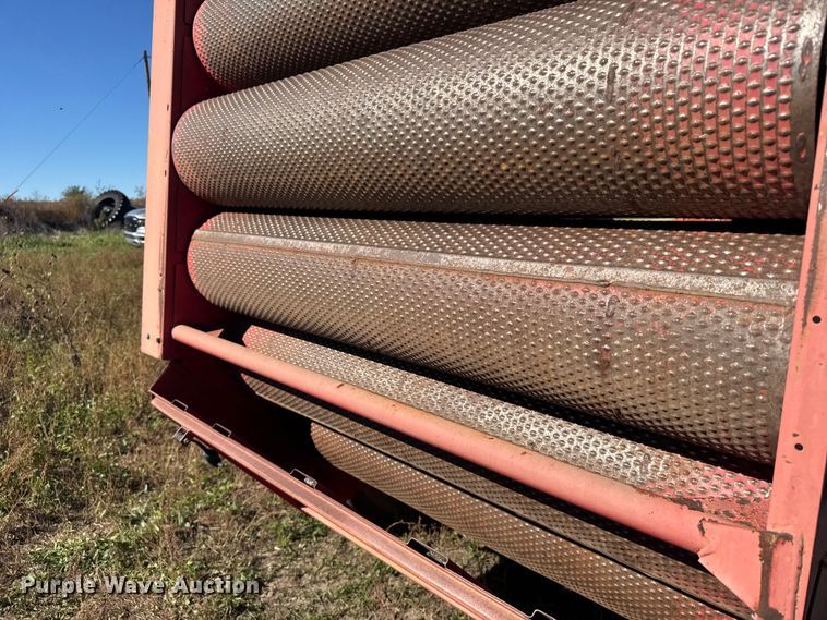 image for item EU6207 Gehl 1710 round baler