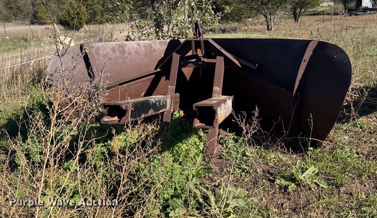 image for item EU6211 V-plow