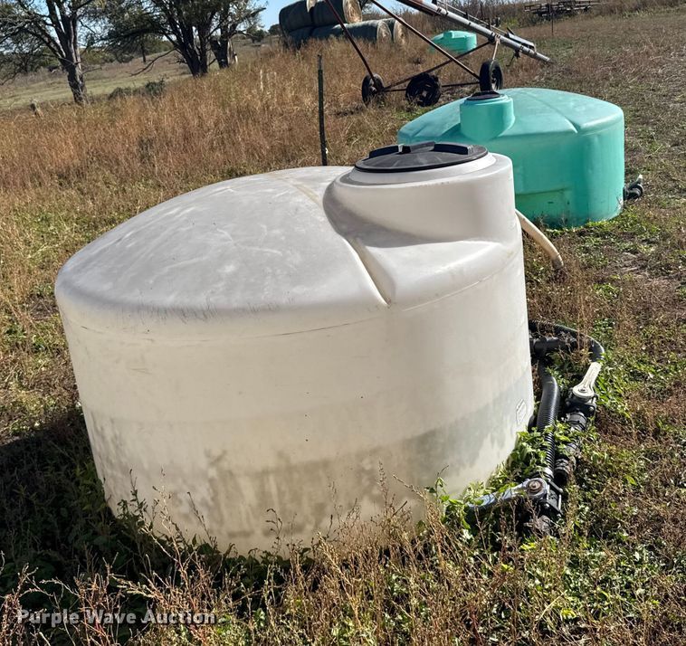 image for item EU6214 (3) water tanks
