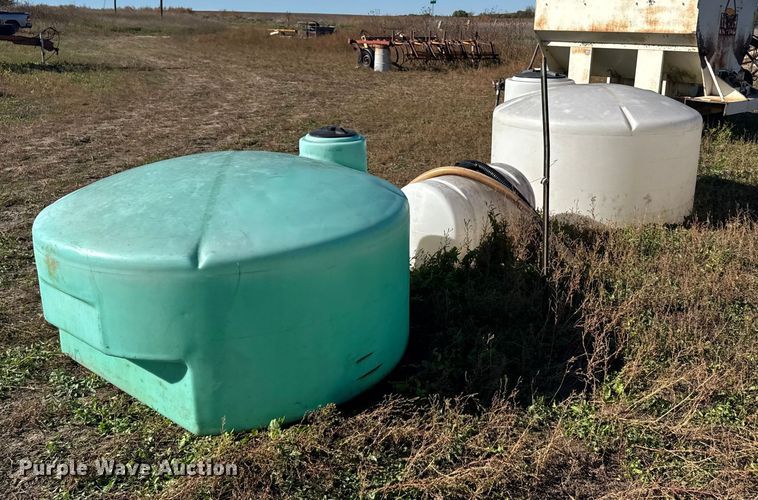 image for item EU6214 (3) water tanks