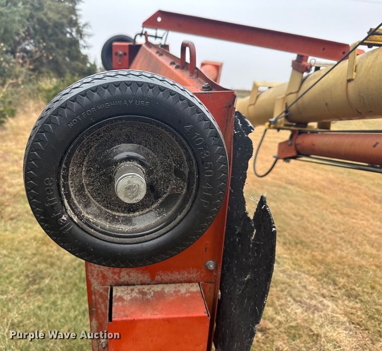 image for item EU6237 Westfield MK100 auger