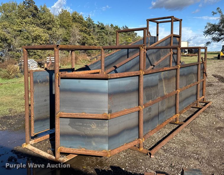 image for item EU6279 Shop built livestock loading chute