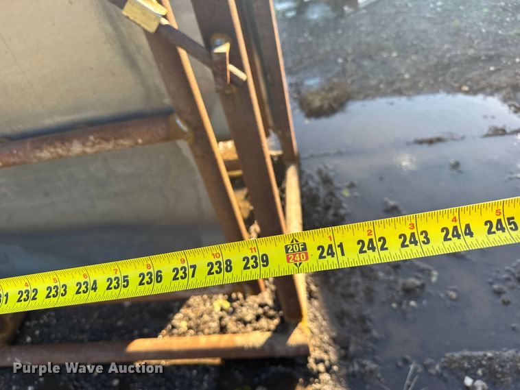 image for item EU6279 Shop built livestock loading chute