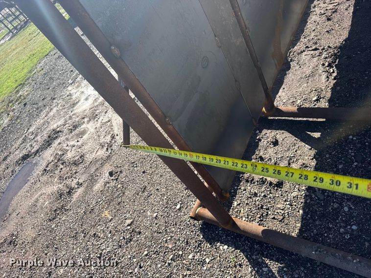 image for item EU6279 Shop built livestock loading chute