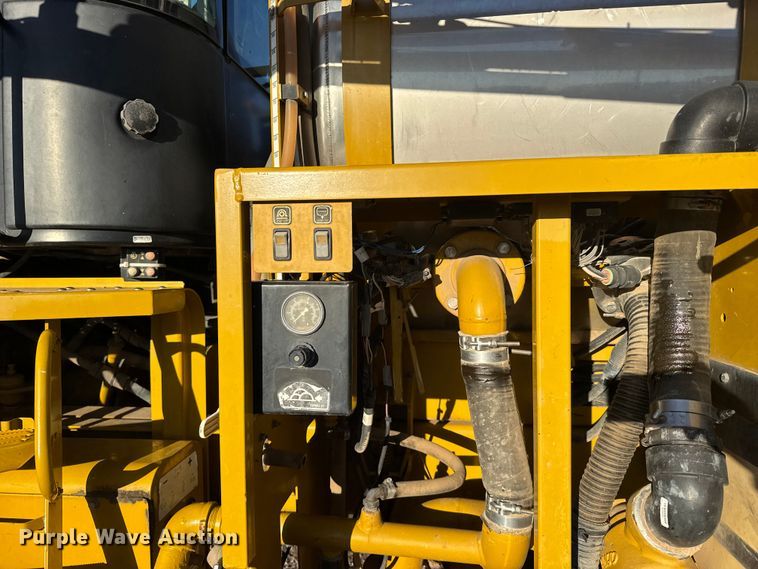 image for item EU6280 2012 TerraGator 8204 sprayer