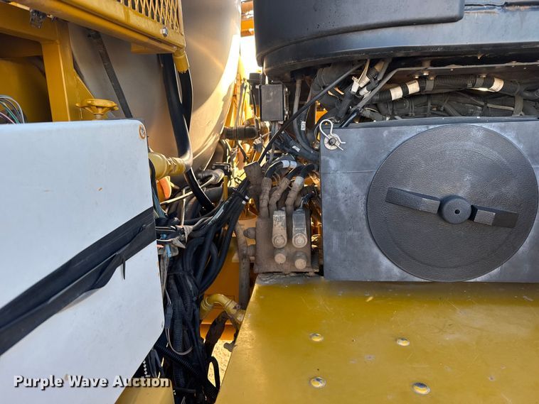 image for item EU6280 2012 TerraGator 8204 sprayer